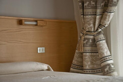 particolare doppia  particolare doppia