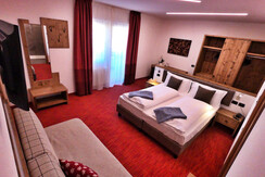 Camera Matrimoniale con divano