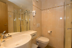 cristina bagno junior suite