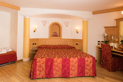 cristina suite deluxe-1