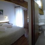  Foto von Doppelzimmer, Dusche, WC, Balkon