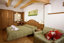 MC 457 - Photo Valerio Banal  WEB MC 457 - Photo Valerio Banal  WEB