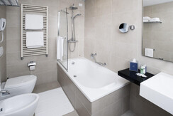 Du Lac et Du Parc Grand Resort -Executive Suite 04