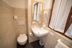 04102019-128_DSC1736