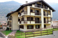 quadri_resicence_erika_strembo_val_rendena_trentin