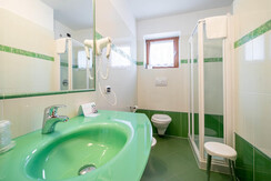 Hotel Europa Pera di Fassa camera matrimoniale