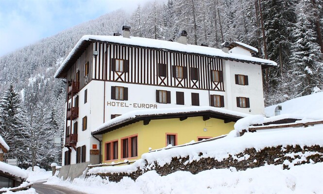 Hotel Europa Pejo esterna invernale