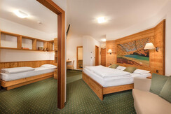 elegance (3600 x 2403) elegance (3600 x 2403)