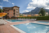 facciata e piscine