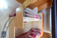 20150413_micheletti-2885_logo