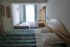 Camera matrimoniale con terzo letto