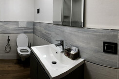 Bathroom Apartment - 1