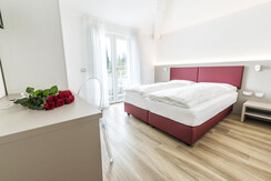 "Superior with lake view" Room