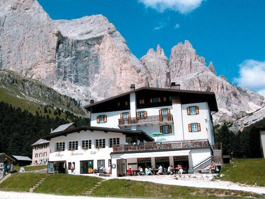 Gardeccia hut - Pozza di Fassa - Val di Fassa