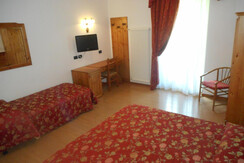 Vierbettzimmer Vierbettzimmer