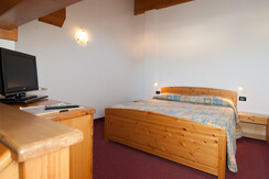 camera doppia con soppalco camera doppia con soppalco