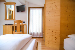 Camera standard Hotel Genzianella Ziano di Fiemme 