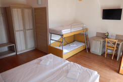 cameratriplapiù cameratriplapiù