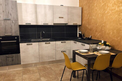 photo5938177283749688154