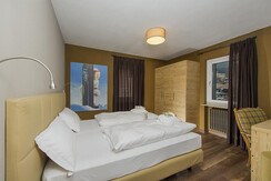 Camera 037 Camera 037