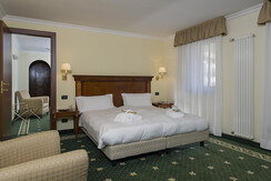 Camera 011 Camera 011