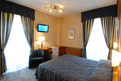 COMFORT ROOM COMFORT ROOM