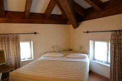 DSC_0009 (Large) DSC_0009 (Large)