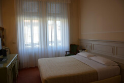 DSC_0001 (Large) DSC_0001 (Large)