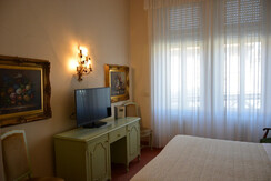 DSC_0002 (Large) DSC_0002 (Large)