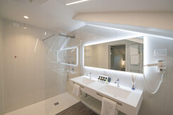 SOX_2234 (Large) SOX_2234 (Large)