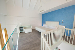 SOX_2291 (Large) SOX_2291 (Large)