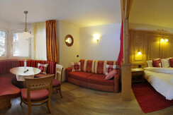 junior_suite_rododendro_hotel_alba_canazei junior_suite_rododendro_hotel_alba_canazei
