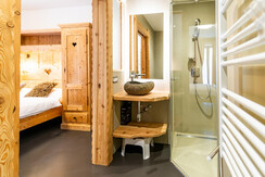 Stanza degli Specchi