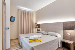 IMG_5881_2_3_4_5pmx IMG_5881_2_3_4_5pmx