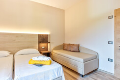 IMG_5986_87_88_89_90pmx IMG_5986_87_88_89_90pmx