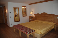 DSC_0007 (3) DSC_0007 (3)