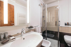 Family suite's bathroom