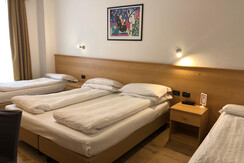 IMG_1834 (1) IMG_1834 (1)