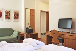 junior-dolomiti-012-6545cedaa34e8e31db353280641599 junior-dolomiti-012-6545cedaa34e8e31db353280641599