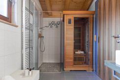 Bagno Bio Junior Suite con sauna infrarossi Bagno Bio Junior Suite con sauna infrarossi