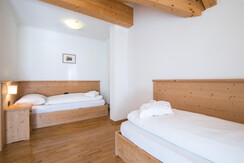 Family room 50 Alpen sqm Family room 50 Alpen sqm