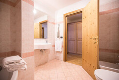 Toilette room Freedom Toilette room Freedom