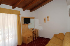 Camera - Hotel Fantelli - Folgarida - Val di Sole Camera - Hotel Fantelli - Folgarida - Val di Sole