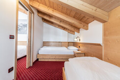 Camera quadrupla - Family Room