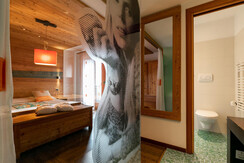 Hotel Isolabella Music Room