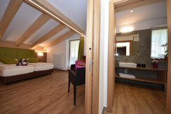 Camera-bagno quintupla superior