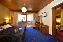 camera familiare-comunicante