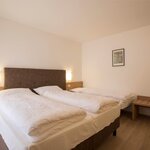  Foto von Dreibettzimmer
