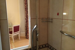 E2954CCA-A64A-4C22-9933-86EE06E16CB7