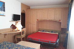 camera famigliare piccola con divano letto camera famigliare piccola con divano letto